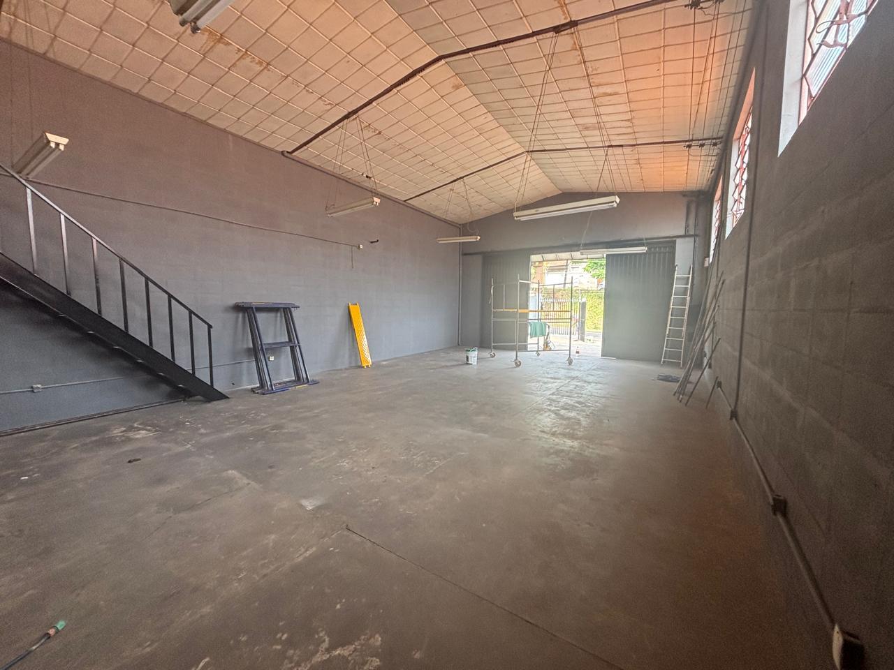 Loja-Salão, 220 m² - Foto 1